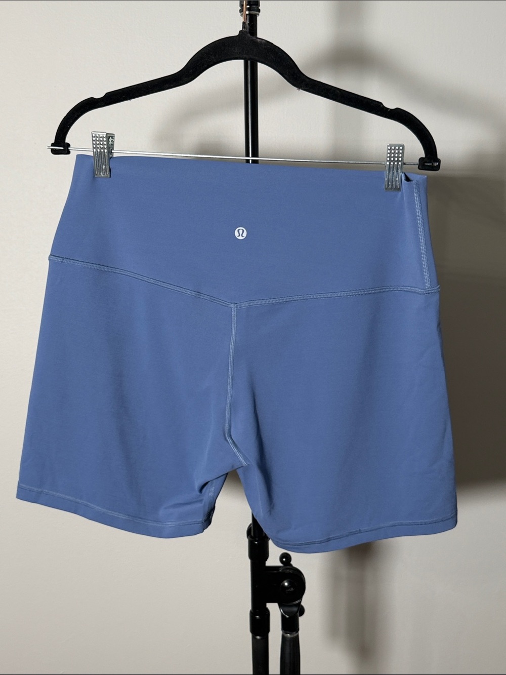 NWOT New Lululemon Align Short 6" Water Drop - Picture 4 of 5